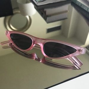 Pink 60s style cat eye sunglasses